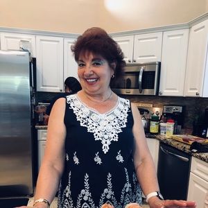 Meet your Posher, Edith